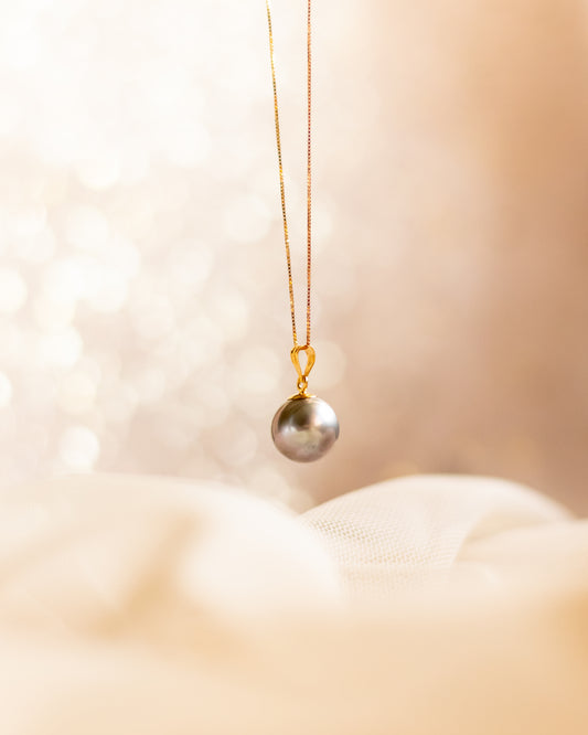 Arista necklace