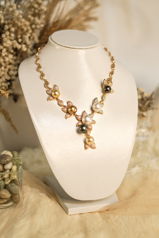 Seven Pearl Marimar Necklace