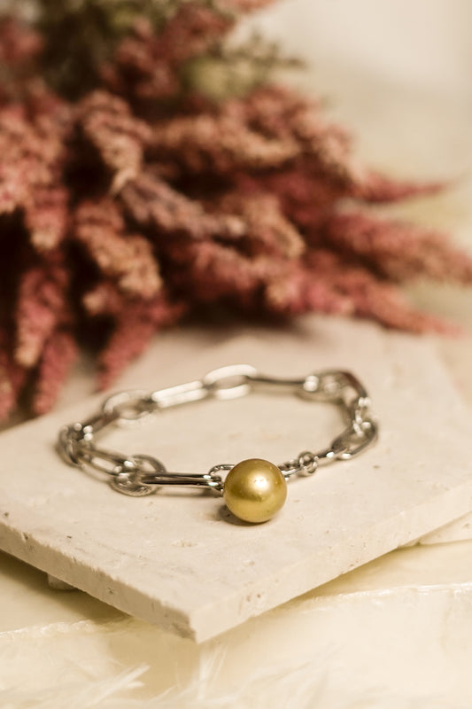 One Pendant Chain Bracelet